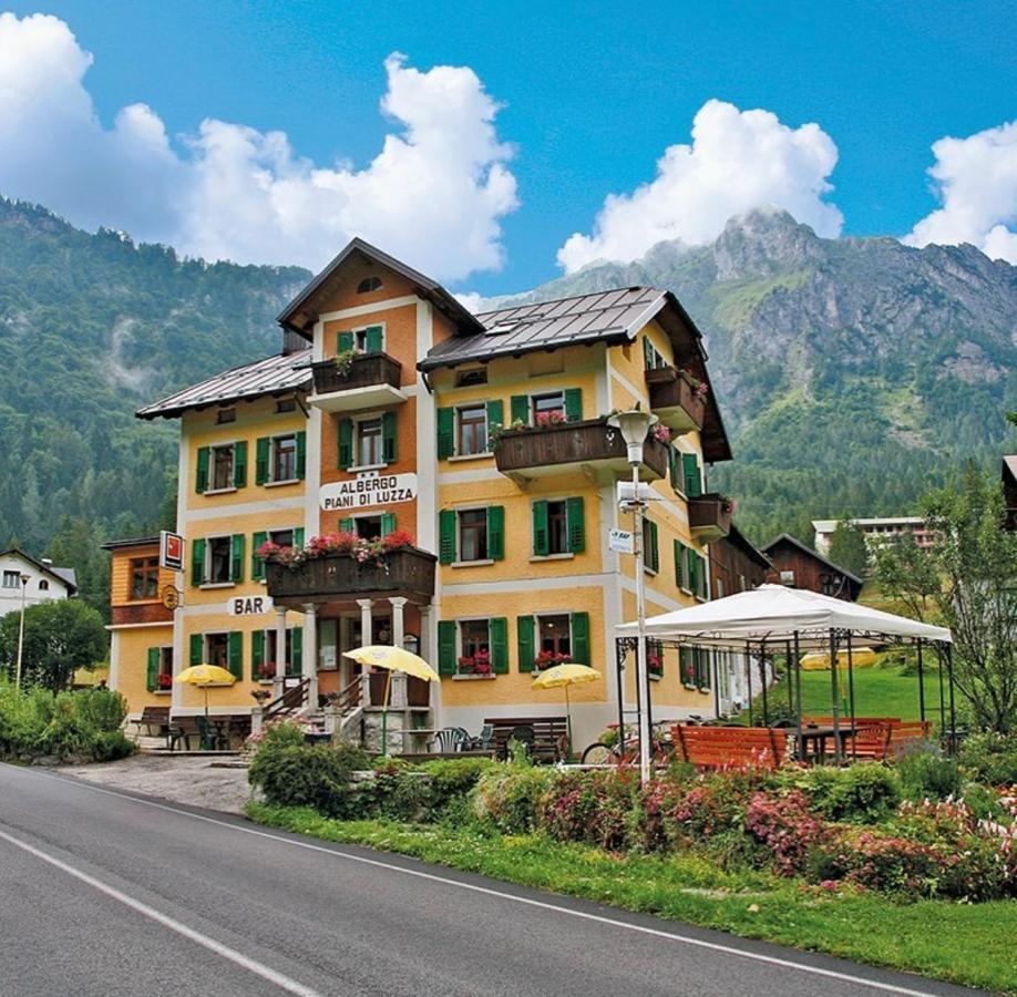 Albergo Piani Di Luzza Forni Avoltri Kültér fotó