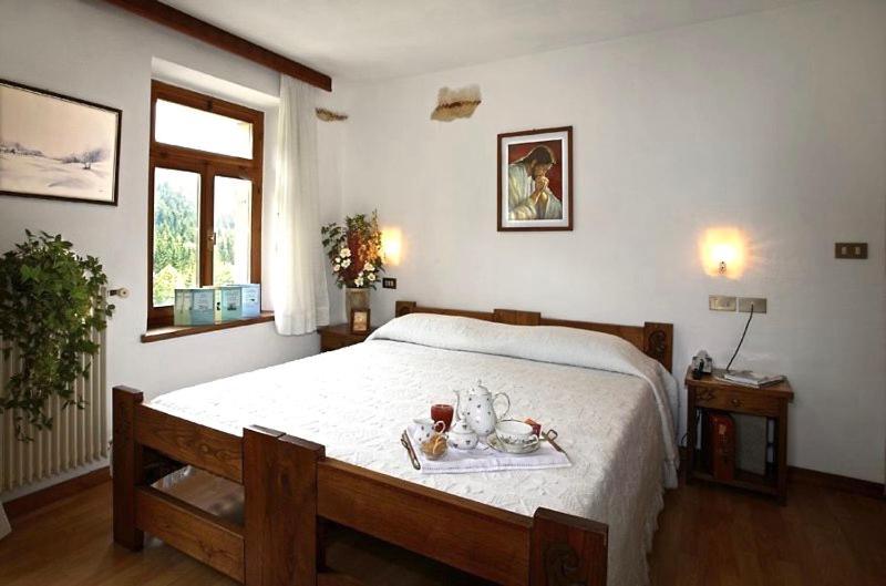 Albergo Piani Di Luzza Forni Avoltri Kültér fotó